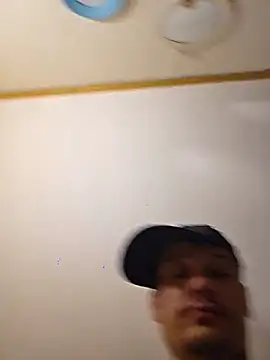 twistafatpipe's Webcam Show