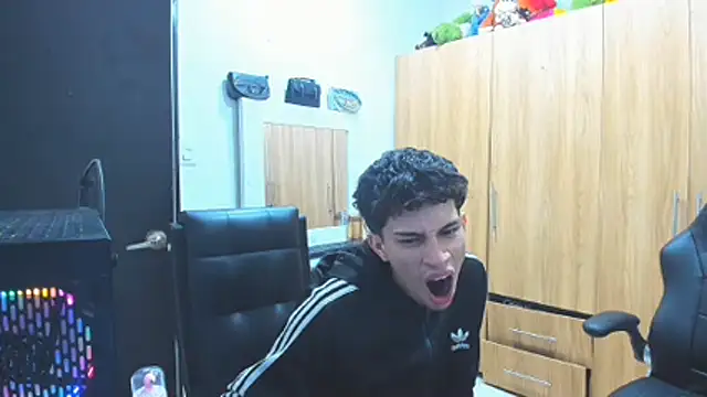 عرض كام Pride_couple