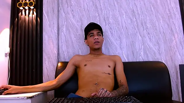 _Thiago12 Live XXX-chat