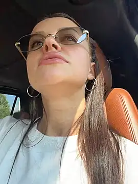 AngelinaTeller Chat XXX in diretta