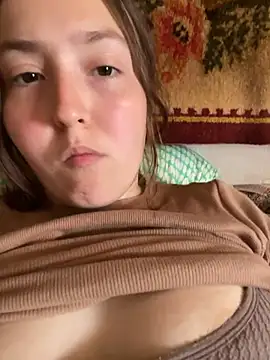 SweetyCute7 Live XXX-chat