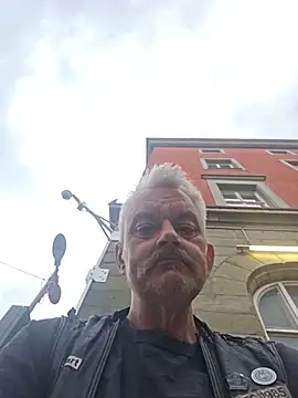Fonse1860 Live XXX-Chat
