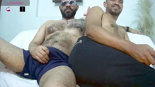 bruce_bigg live XXX chat