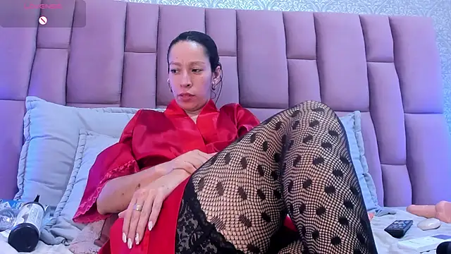 DianaRed_ élő XXX-chatje