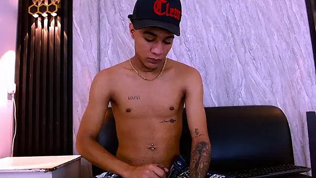 Chatroom XXX en direct de _Thiago12