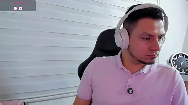 Chat XXX en directo de Rick_Adams