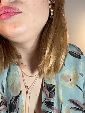 Adeline_1 XXX чат на живо