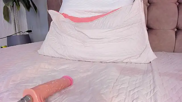 Aleja_cutee_ Adlı Modelin Canlı XXX Sohbeti