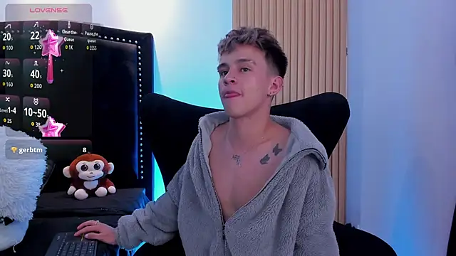 LiamWildx20 Adlı Modelin Canlı XXX Sohbeti