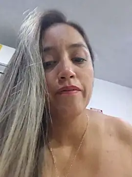 SusanaMein's Live XXX Chat