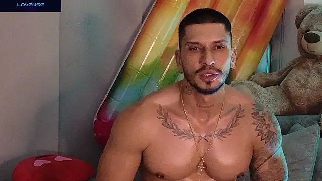 Seth_Vegaa Live XXX-Chat