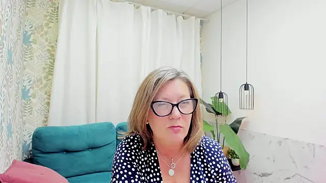 LeaPure's Live XXX Chat