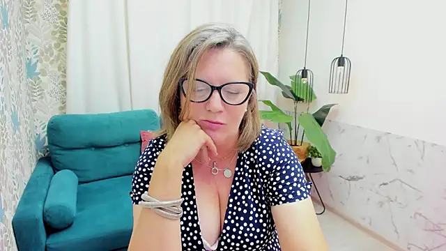 Chat XXX Live LeaPure