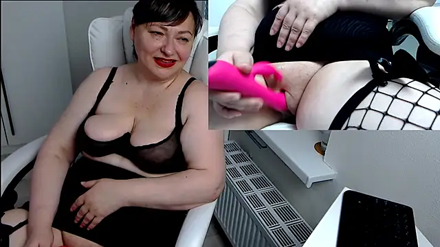 ScarlettReed Adlı Modelin Canlı XXX Sohbeti