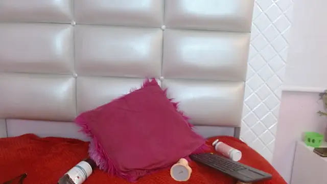 Nezzukoo live XXX chat