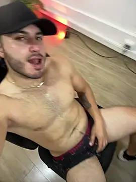 XXX chat uživo modela noahstevenss