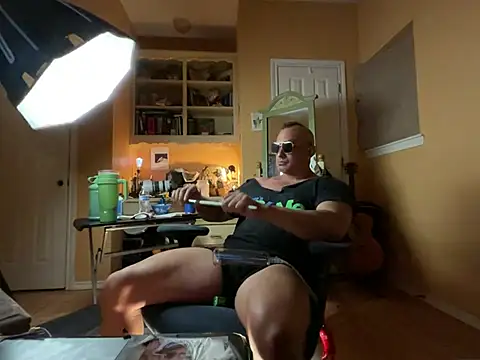 daddydonkey84 élő XXX-chatje