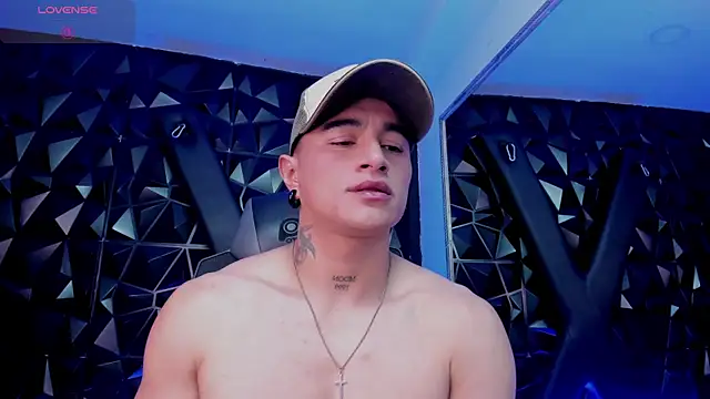 LiamDeepsn Live XXX chat