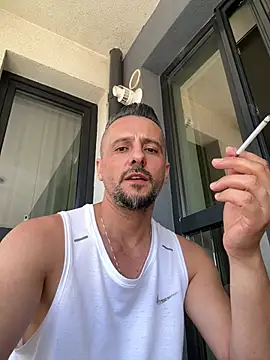 InsaneMattt's Live XXX Chat