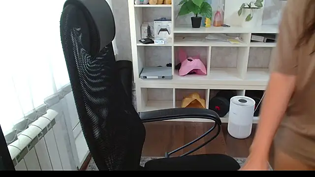 Anda_here Adlı Modelin Canlı XXX Sohbeti