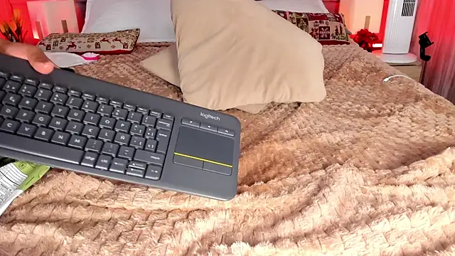 Poacahontasfg's Live XXX Chat