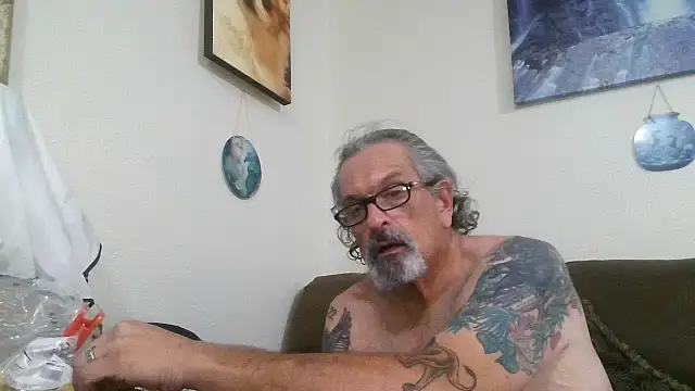 Czat XXX na żywo – Harley1414Vicky
