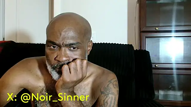 sinnernoir's Live XXX Chat