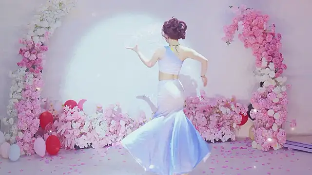 SSF-888のライブXXXチャット