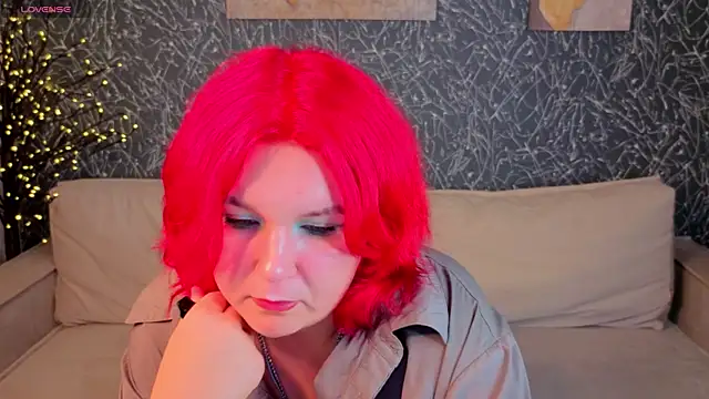 Emma_Davise Adlı Modelin Canlı XXX Sohbeti