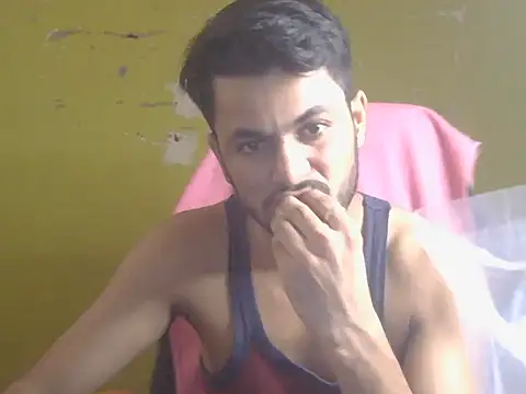 Stubborndesiboy live XXX chat