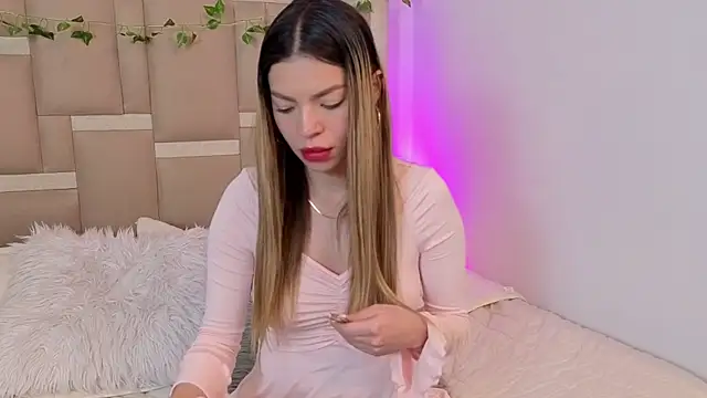 isa_leon18 Adlı Modelin Canlı XXX Sohbeti
