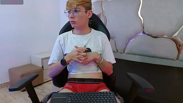 Chat XXX ao vivo de Ian_tay1