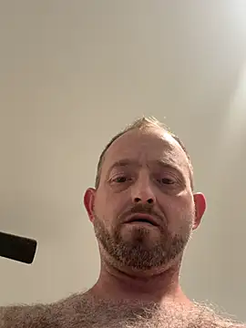 צ'אט XXX בשידור חי של Enjoyedmine