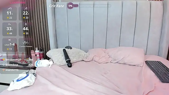 XXX chat uživo modela NINAMARTINS