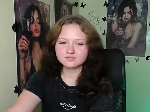 LadyAlice_ élő XXX-chatje