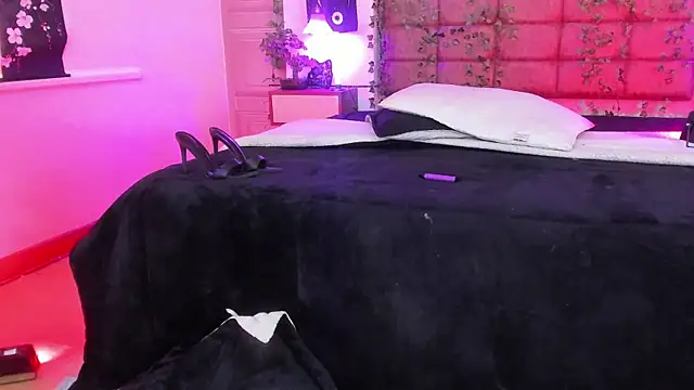 Vickmoon Live XXX-Chat