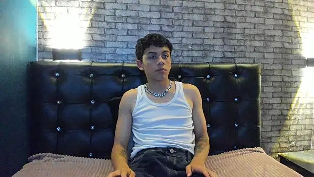 Mike_red – Naživo XXX chat