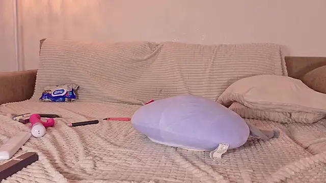 Yuriko_May – Naživo XXX chat