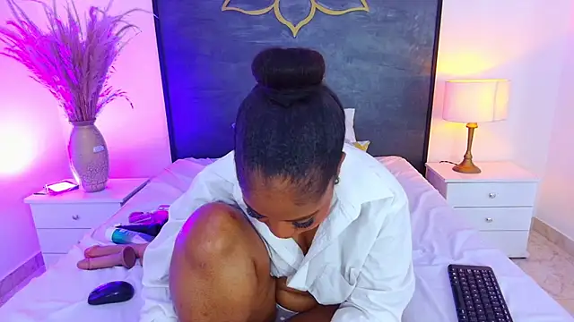 AlisonTravis' Live XXX Chat