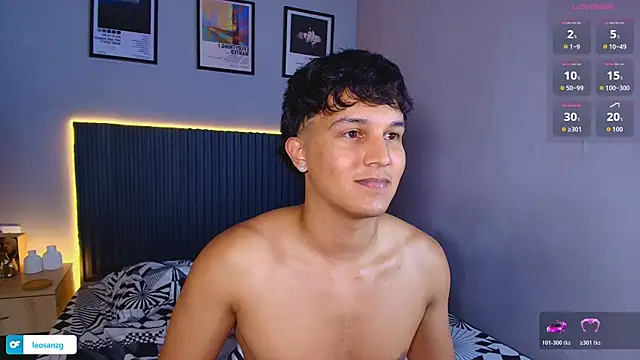 Czat XXX na żywo – Leo_Savage_