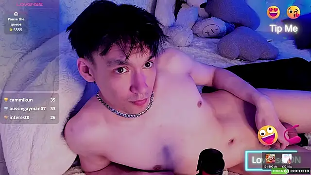 CalvinChapman Adlı Modelin Canlı XXX Sohbeti