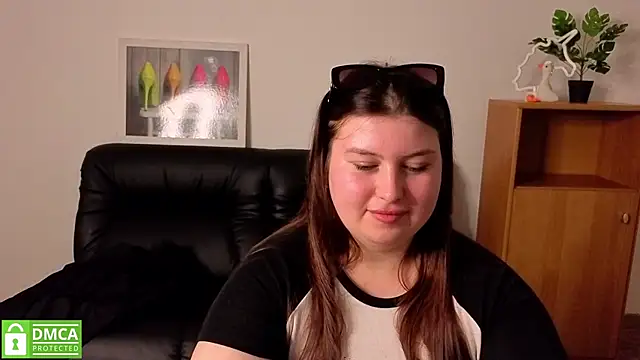 Chat XXX en directo de Katina_deeplou4