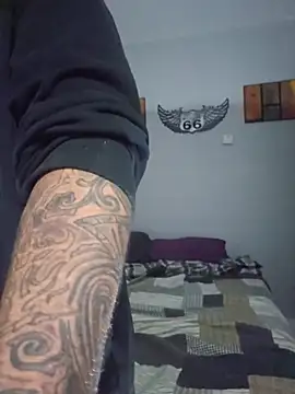 Show modela tattscast na web-kameri