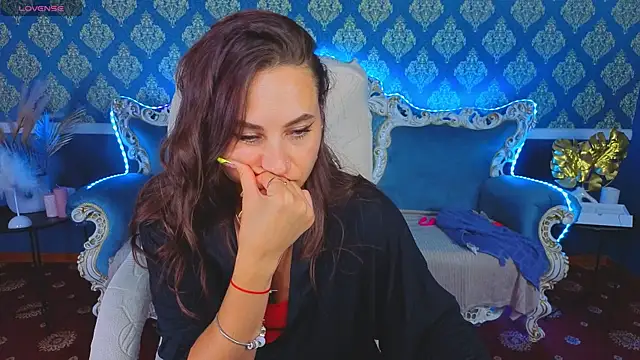 LayllaStarr XXX чат на живо