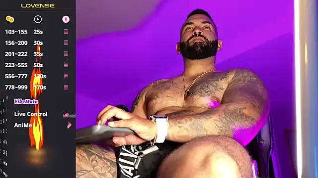 Max-prada's Live XXX Chat