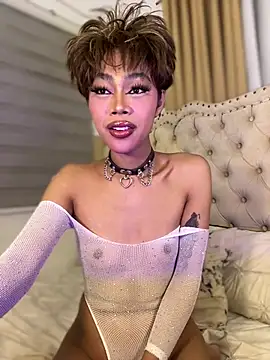 Innocent_yanixx69 élő XXX-chatje