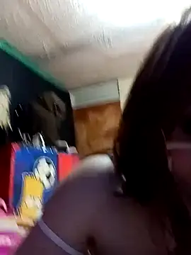 Maily_03 লাইভ XXX চ্যাট