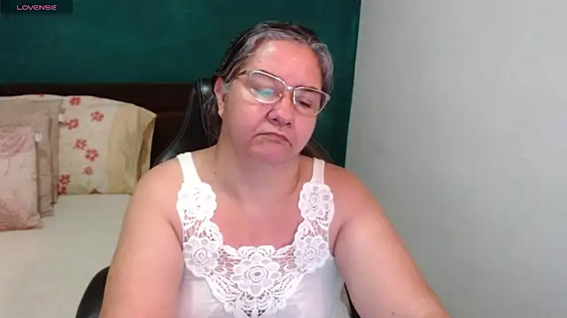 scaelettdubois élő XXX-chatje