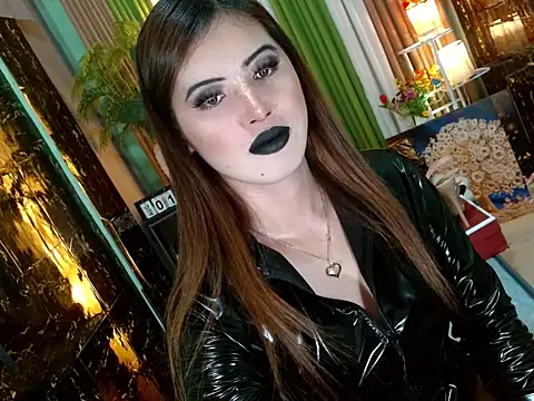 Chat +18 de Queen_kendalx19 ao vivo