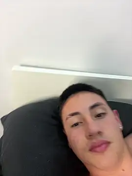 andreslavado Live XXX Chat